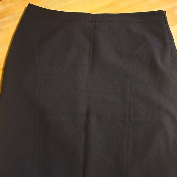 Apostrophe Women's Classic Pencil Skirt - Picture 2 of 9